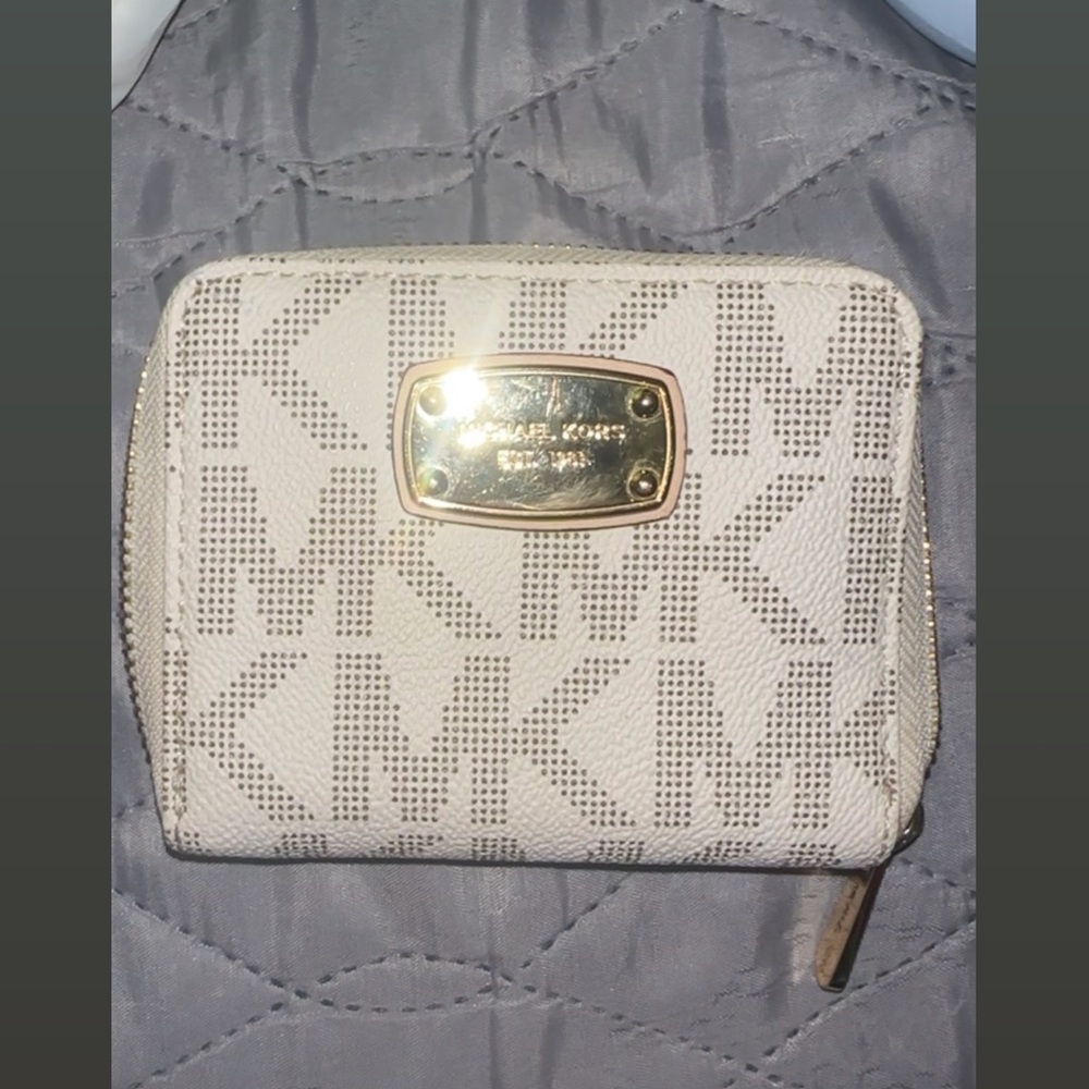 Michael Kors Gold Wallet